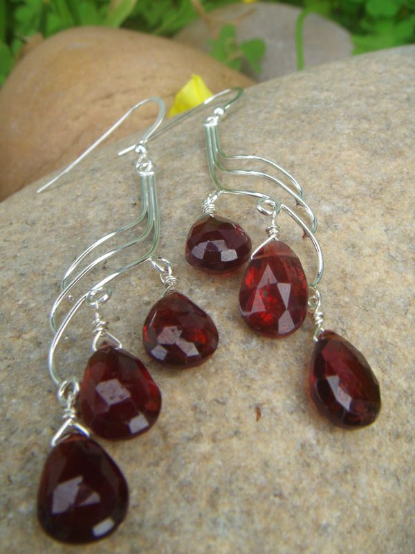 Garnet wave earrings