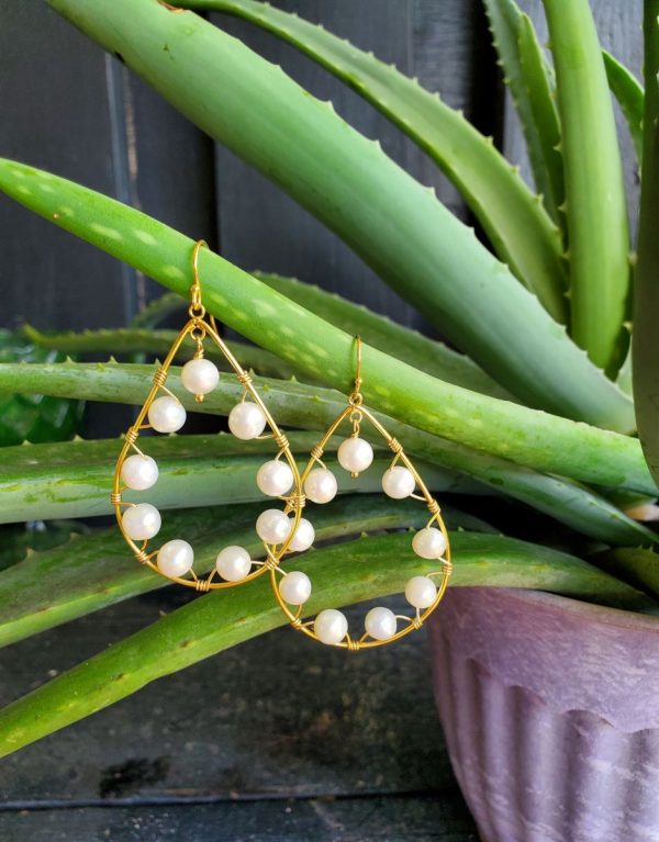 Candy Collection - Gold Teardrop Earrings - Freshwater Pearls - Image 2